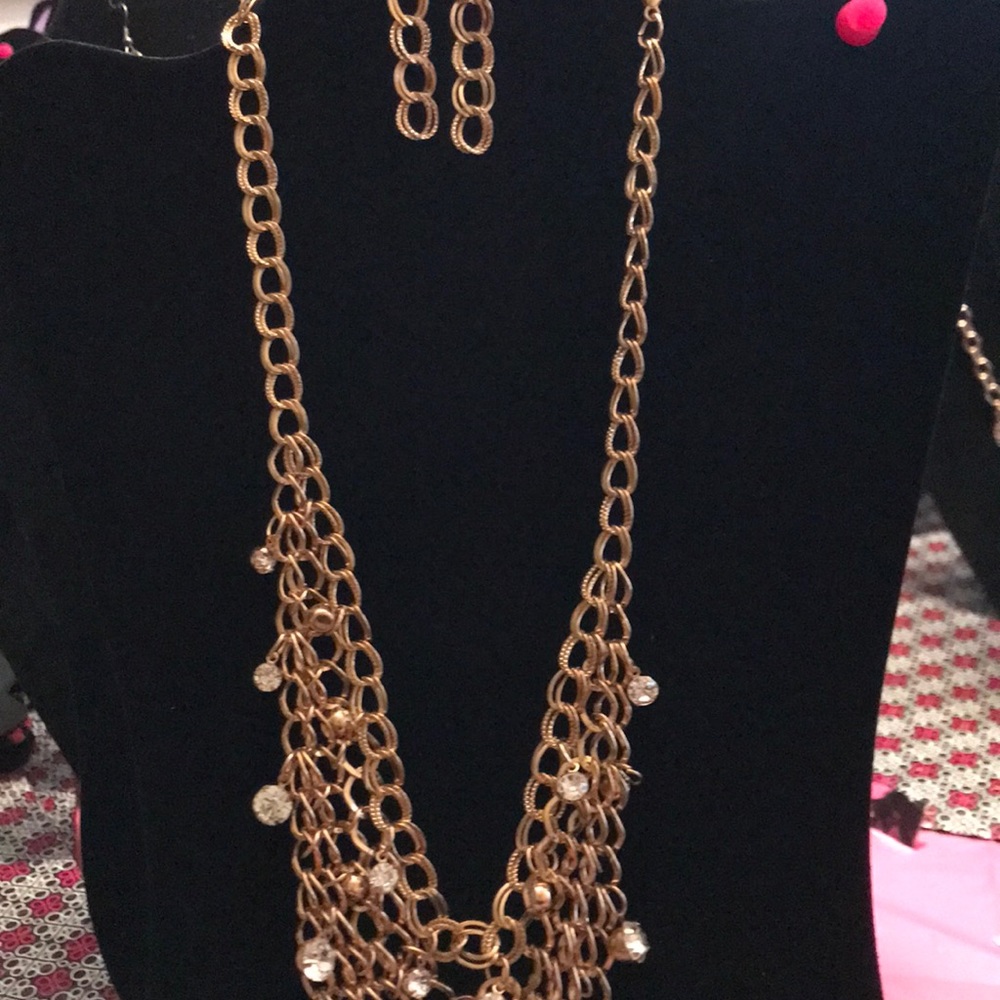 Ladies jewelry